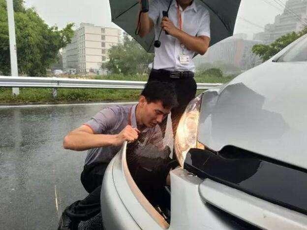 台风“利奇马”过境，造成的车辆损坏，该如何申请保险赔偿？