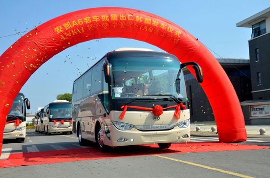 批量安凯客车出口韩国首尔，助力打造绿色出行新体验